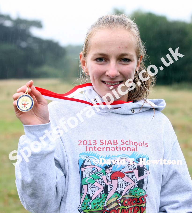 Under-15 girls, fast leg, ERRA Natioanl Athletes Road Relay. Photo: David T. Hewitson/Sports for All Pics